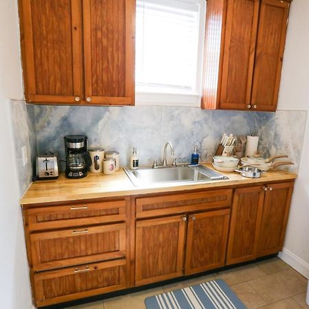 Centrally Located Efficiency One Mile To The Beach! Jacksonville Beach Extérieur photo