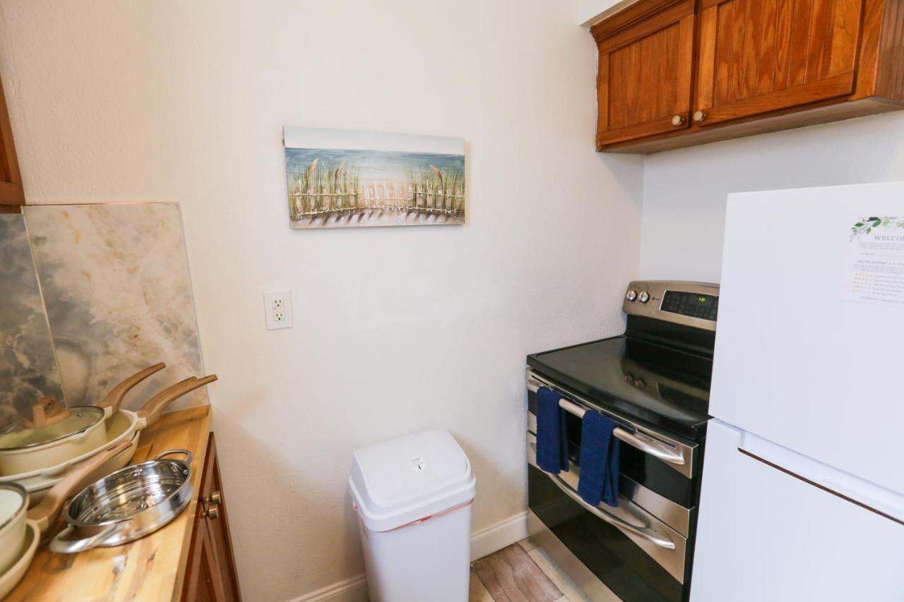 Centrally Located Efficiency One Mile To The Beach! Jacksonville Beach Extérieur photo