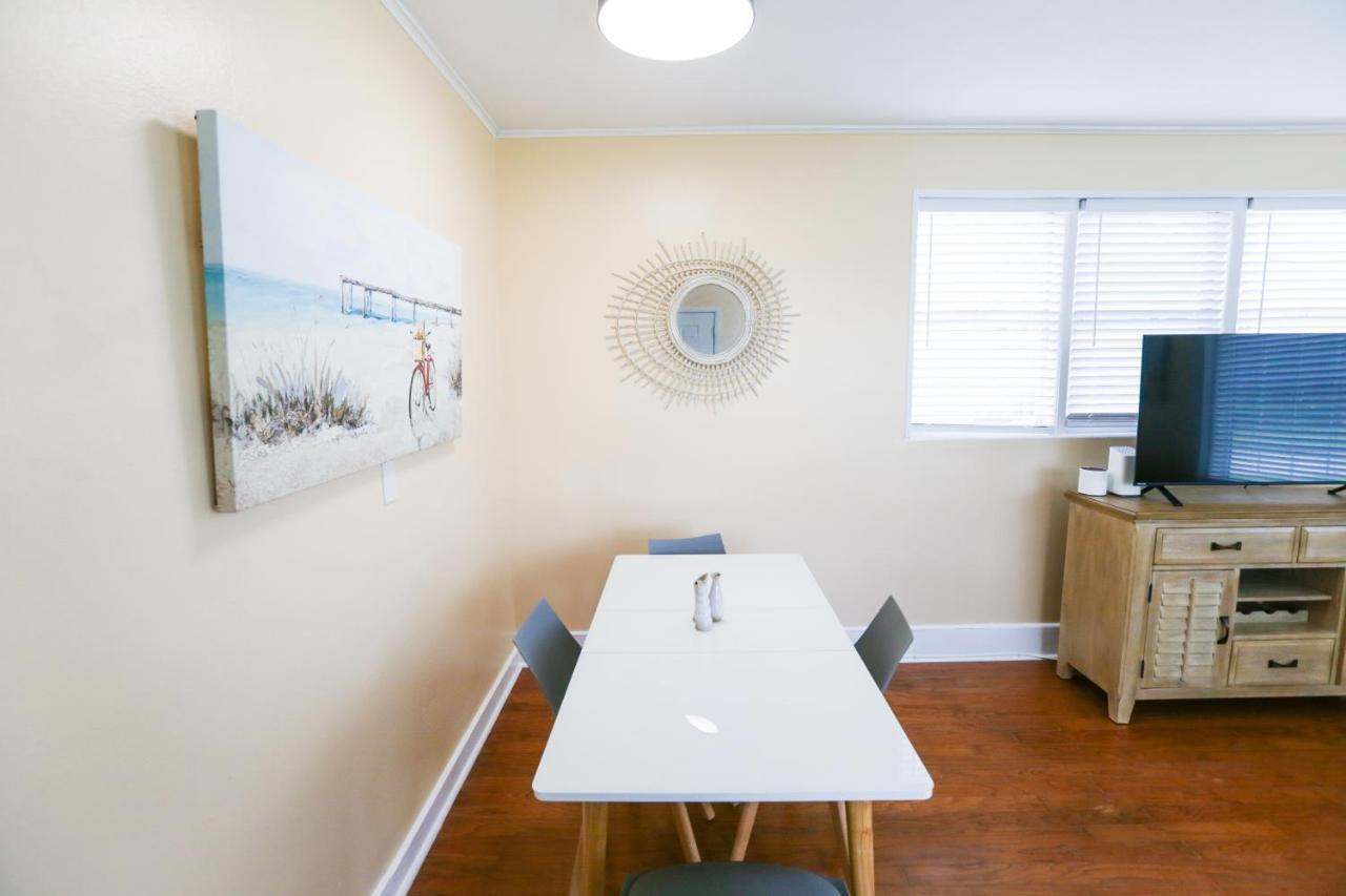 Centrally Located Efficiency One Mile To The Beach! Jacksonville Beach Extérieur photo